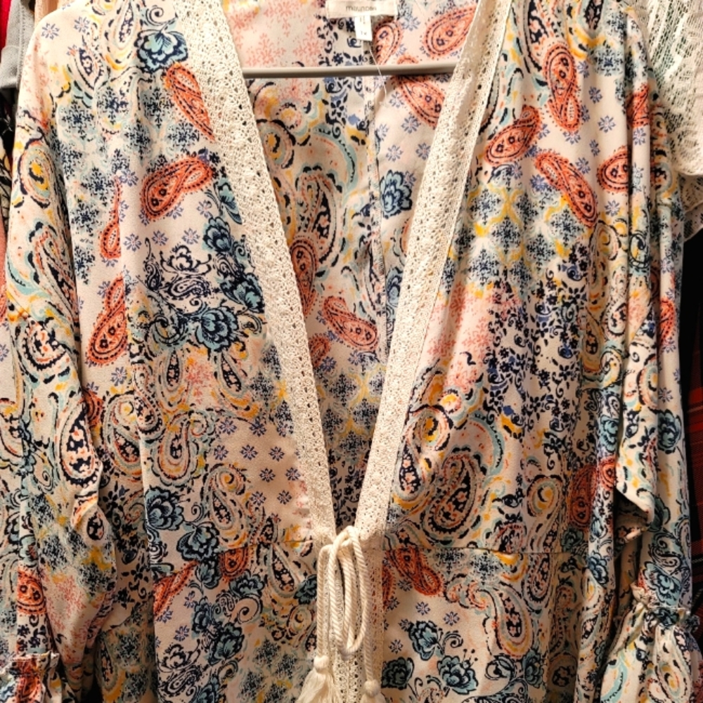Maurices spring kimono 🌼